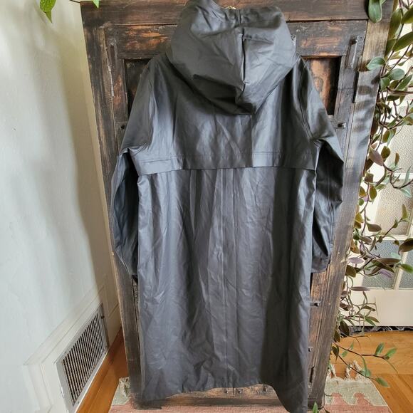 Mernini The Raincoat in Black Sz L - Picture 3 of 5